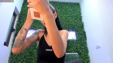 hotfallingdevil online show from 11, 9, 2025