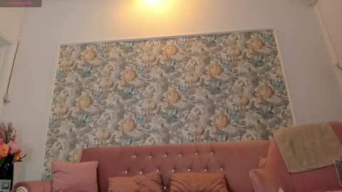 hotfallingdevil online show from 7, 10, 2025