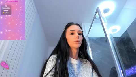 hotfallingdevil online show from 13, 10, 2025