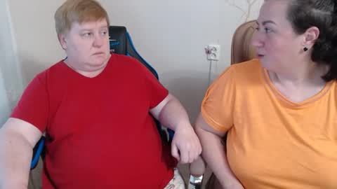 Snapshot of hotfiremommy chatting on 27, 5, 2026 LimonkaFire online show from 27, 5, 2026