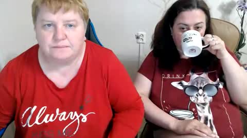 Snapshot of hotfiremommy chatting on 5, 6, 2026 LimonkaFire online show from 5, 6, 2026