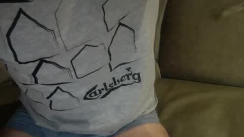 Snapshot of hotfrenchdadd chatting on 4, 12, 2024 hotfrenchdadd online show from 4, 12, 2024