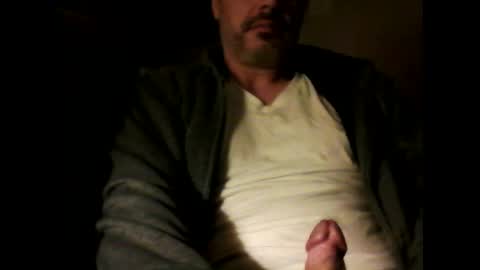 Snapshot of hotgizz chatting on 26, 1, 2025 Canadian Cummer online show from 26, 1, 2025