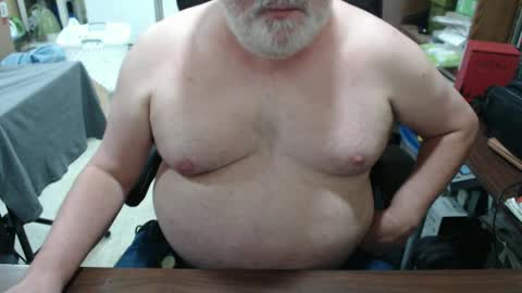 Snapshot of hotgrandpa594u chatting on 8, 9, 2025 hotgrandpa594u online show from 8, 9, 2025