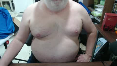 Snapshot of hotgrandpa594u chatting on 30, 9, 2025 hotgrandpa594u online show from 30, 9, 2025