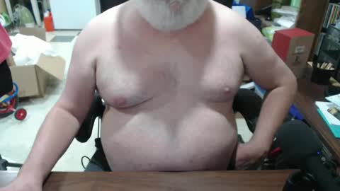Snapshot of hotgrandpa594u chatting on 20, 10, 2025 hotgrandpa594u online show from 20, 10, 2025