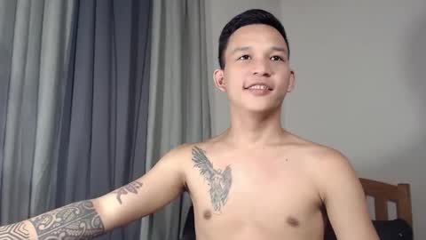 Snapshot of hotguy0503 chatting on 14, 10, 2025 hotguy0503 online show from 14, 10, 2025