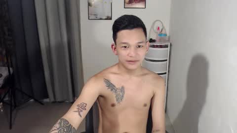 Snapshot of hotguy0503 chatting on 16, 10, 2025 hotguy0503 online show from 16, 10, 2025