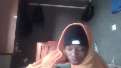 hotguyy001 online show from 16, 2, 2025