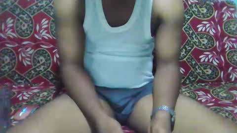 hotguyy001 online show from 22, 5, 2026