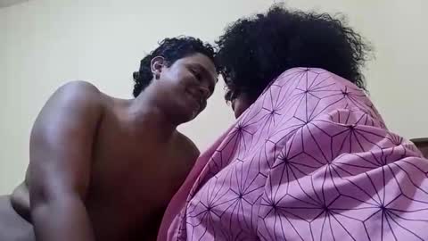 Lulu And Xandro online show from 18, 4, 2026