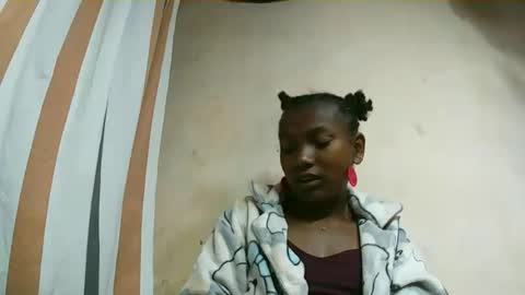 Snapshot of hotiesveronique chatting on 27, 9, 2025 veronique online show from 27, 9, 2025