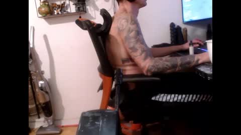 Snapshot of hotkinkytat chatting on 20, 2, 2025 hotkinkytat online show from 20, 2, 2025