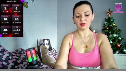 Snapshot of hotkleoo chatting on 24, 12, 2024 MistressM online show from 24, 12, 2024