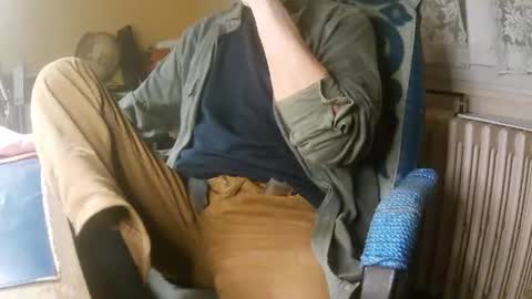 Snapshot of hotleopold chatting on 13, 12, 2025 hotleopold online show from 13, 12, 2025