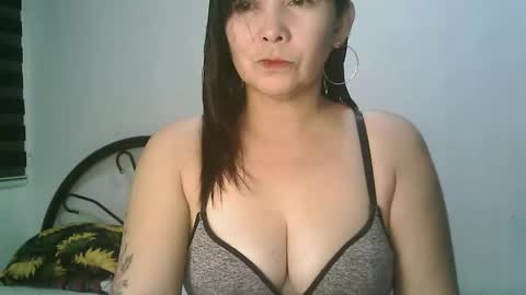 hotmamajen4u online show from 23, 3, 2026