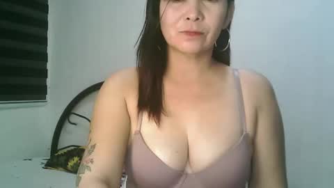 hotmamajen4u online show from 24, 3, 2026