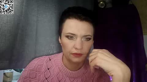 hotmamaqueen234 online show from 25, 4, 2026