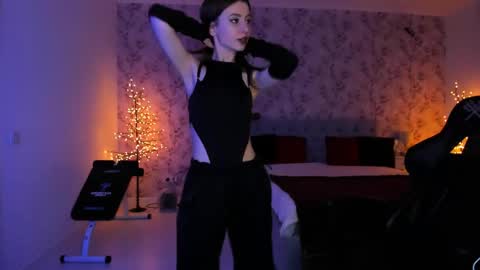 Snapshot of hotmolly_ chatting on 17, 4, 2026 hotmolly_ online show from 17, 4, 2026