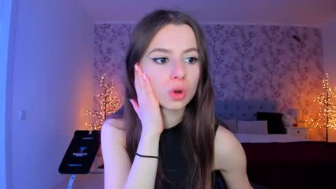 Snapshot of hotmolly_ chatting on 2, 5, 2026 hotmolly_ online show from 2, 5, 2026