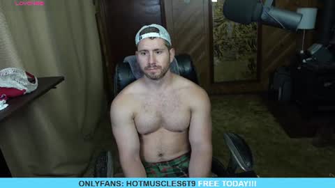 Snapshot of hotmuscles6t9 chatting on 23, 6, 2026 hotmuscles6t9 online show from 23, 6, 2026