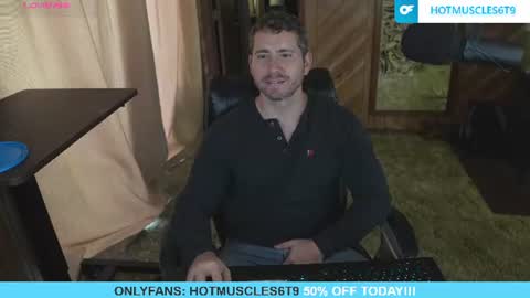 Snapshot of hotmuscles6t9 chatting on 9, 7, 2026 hotmuscles6t9 online show from 9, 7, 2026