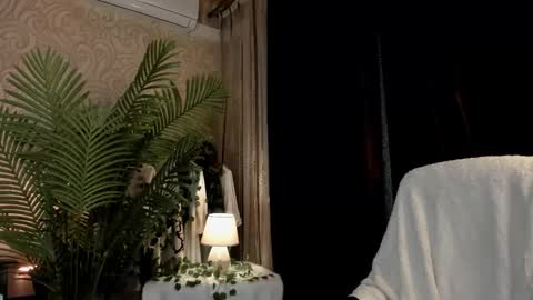 hotmuse1 online show from 3, 11, 2025