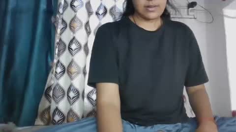 lola online show from 27, 10, 2025