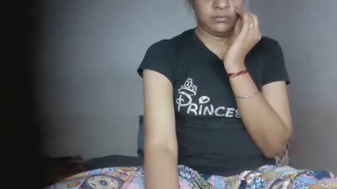 Snapshot of hotnsweetindian chatting on 16, 5, 2026 lola online show from 16, 5, 2026