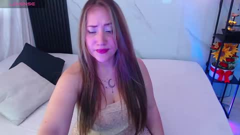 Sussy Bloom  online show from 14, 10, 2025