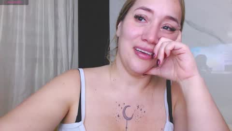 Sussy Bloom  online show from 10, 3, 2026