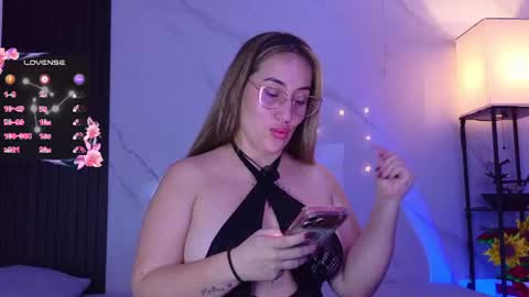 Snapshot of hotpawgmilf chatting on 23, 7, 2026 Sussy Bloom online show from 23, 7, 2026