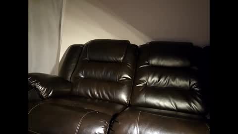 hotrox6942 online show from 15, 4, 2026