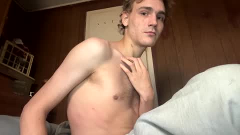 HotSexyRicky24 online show from 3, 1, 2025