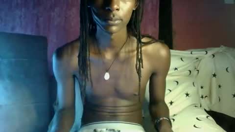 Snapshot of hotshadowx chatting on 9, 5, 2026 hotshadowx online show from 9, 5, 2026