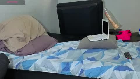 Snapshot of hotstud_999 chatting on 4, 11, 2025 Andres online show from 4, 11, 2025