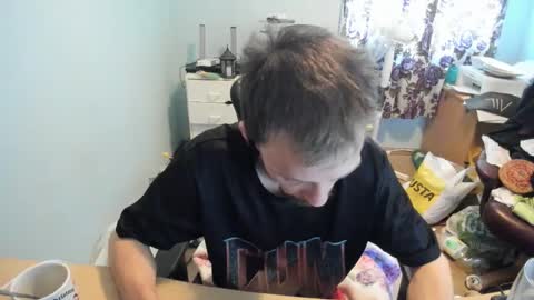 hot online show from 18, 10, 2025