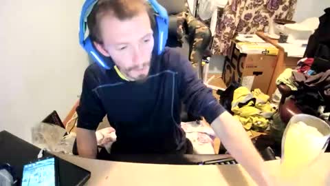 hot online show from 22, 11, 2025