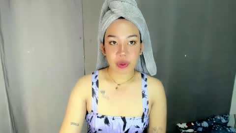 Snapshot of hott_cumforyou chatting on 27, 4, 2026 jelaigrande online show from 27, 4, 2026