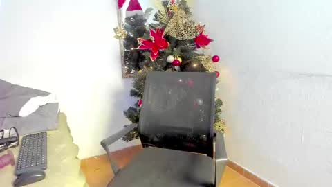Snapshot of hott_hanna chatting on 15, 12, 2024 Hott Hanna online show from 15, 12, 2024