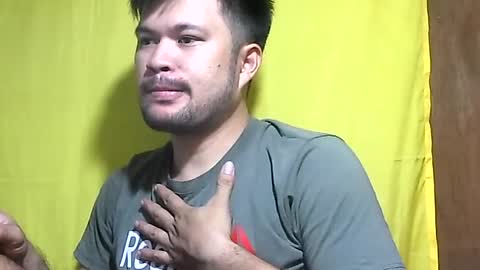 Snapshot of hottestpinoy2323 chatting on 9, 7, 2026 HottestPinoy32 online show from 9, 7, 2026