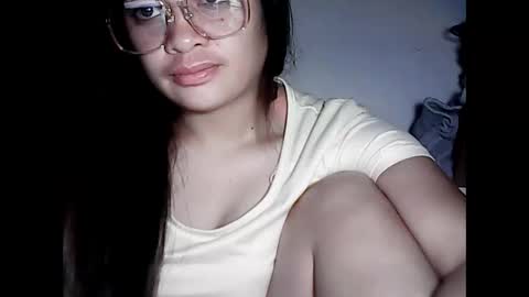 Snapshot of hottie_asianbabe chatting on 28, 5, 2026 Leen online show from 28, 5, 2026