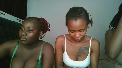 Snapshot of hottie_mistie chatting on 19, 4, 2026 hottie_mistie online show from 19, 4, 2026