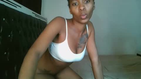 Snapshot of hottie_mistie chatting on 19, 5, 2026 hottie_mistie online show from 19, 5, 2026