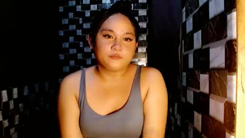 Snapshot of hottie_uzeah21 chatting on 31, 5, 2026 hottie_uzeah21 online show from 31, 5, 2026