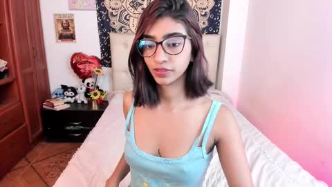 Veronica independent model online show from 8, 10, 2025