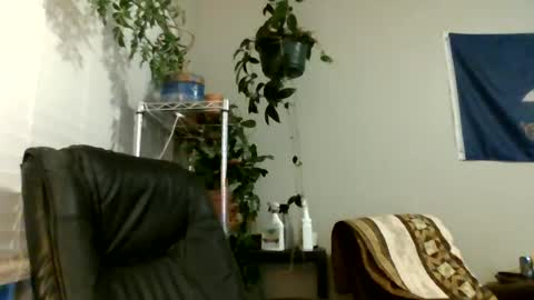 Snapshot of hottop_1981 chatting on 6, 7, 2026 Hottop 1981 online show from 6, 7, 2026