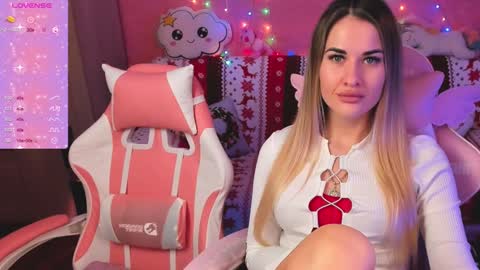 Snapshot of hotty_girls_here chatting on 8, 2, 2025 Ivanna and Jessica online show from 8, 2, 2025