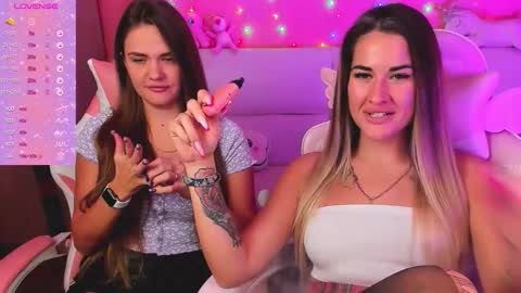 Snapshot of hotty_girls_here chatting on 26, 9, 2025 Ivanna and Jessica online show from 26, 9, 2025