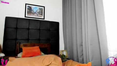 crishinahotty online show from 15, 11, 2025